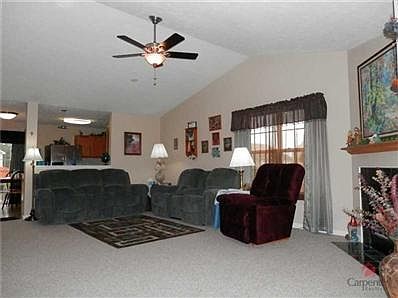 4th image of 8396 Bluestem Ln