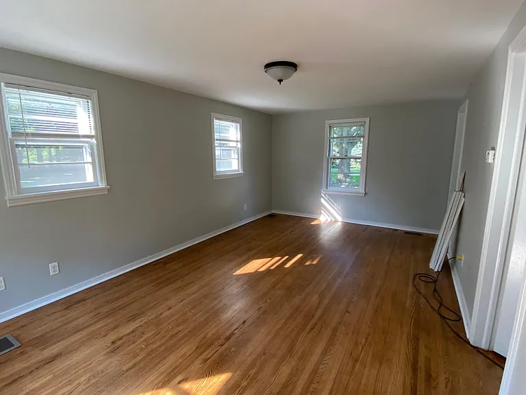 85 South St #1/2 — Photo 6