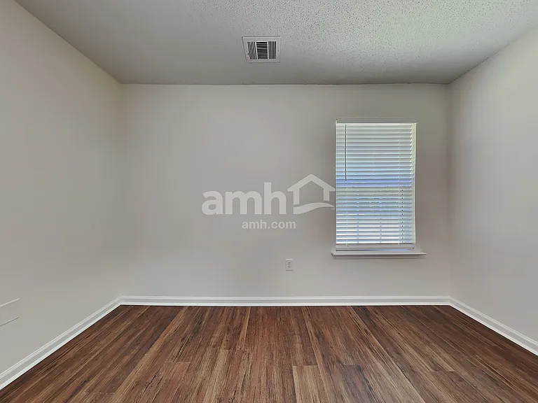 362 Stonebridge Cir — Photo 18