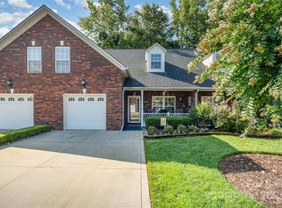117 Quality Dr, Mount Holly, NC 28120