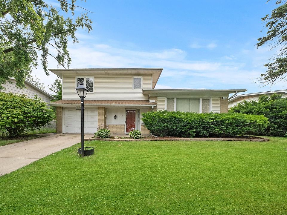 1st image of 440 W Arquilla Dr