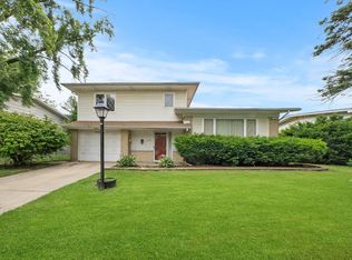 440 W Arquilla Dr, Glenwood, IL
