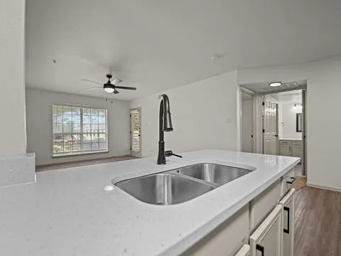 Henderson Place — Photo 4