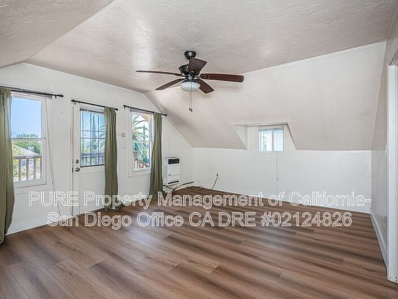 5th image of 3946.5 Georgia St