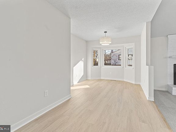 3rd image of 162 Choptank Rd