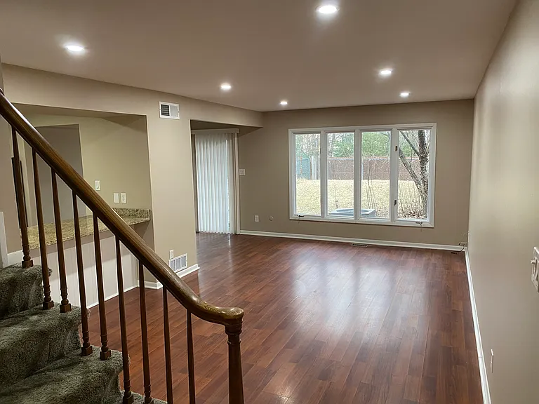 617 Wellington Dr — Photo 3