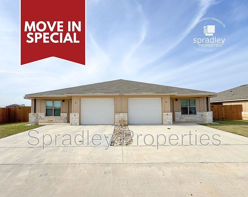 1st image of 1012B Llano Ct