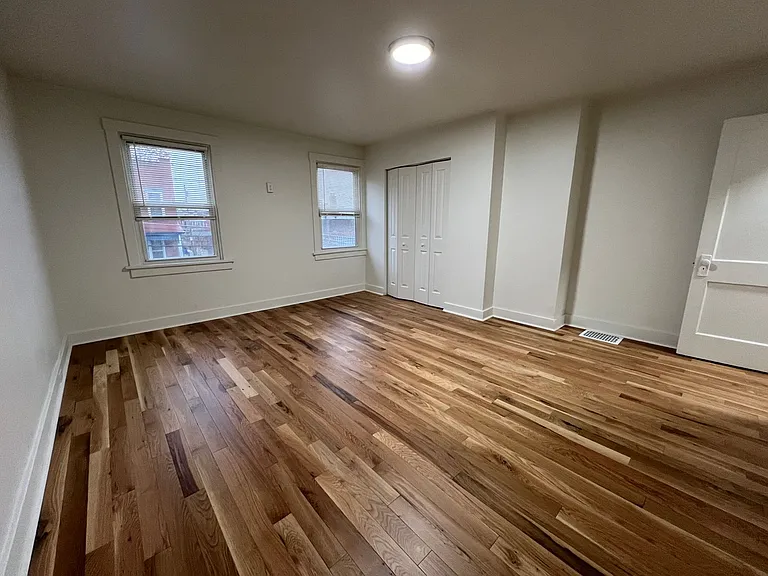 6730 Greenwood St — Photo 8