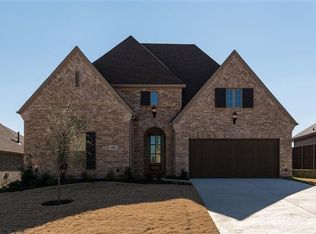 909 Champions Way, Roanoke, TX 76262
