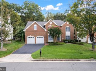 12731 Oak Farms Dr, Herndon, VA