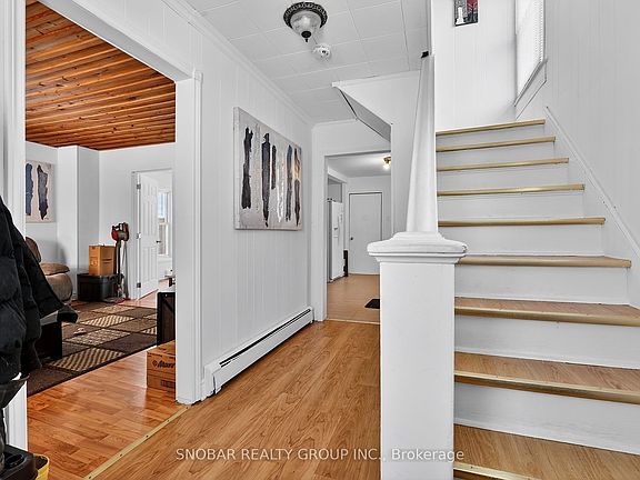 2nd image of 314 Bell St