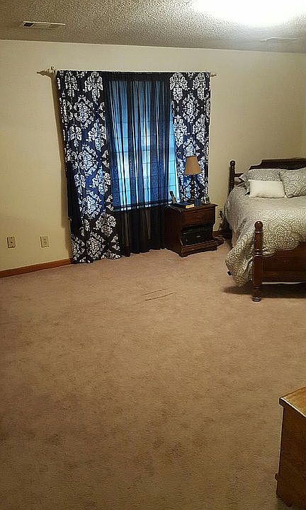 2nd image of 799 Gentry Rd