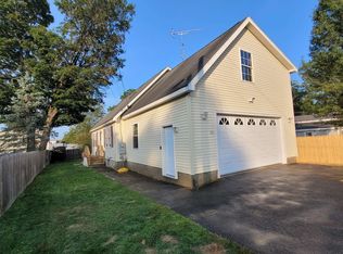 22 State St, Rochester, NH 03867