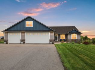 458 High Ridge Trl, Pulaski, WI 54162
