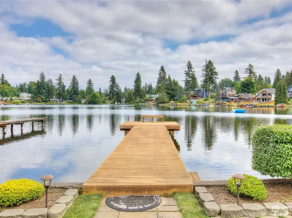 26044 216th Place SE, Maple Valley, WA 98038