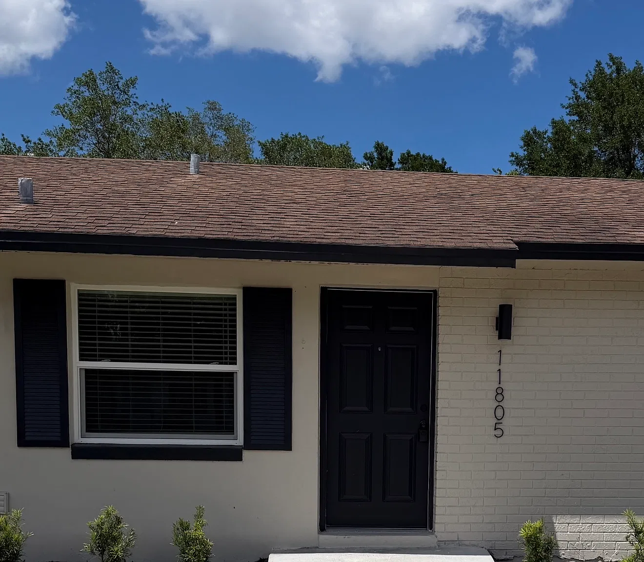 2 bed, 925 sqft, $1,795 — Photo 1