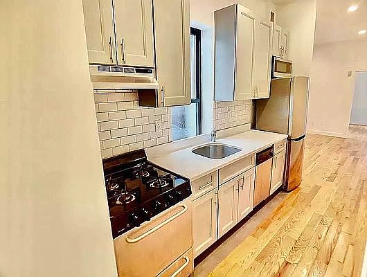 1st image of 800 Prospect Pl #4AA