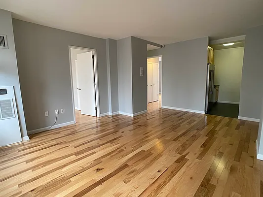 Rented by Tourma Realty LLC | media 44