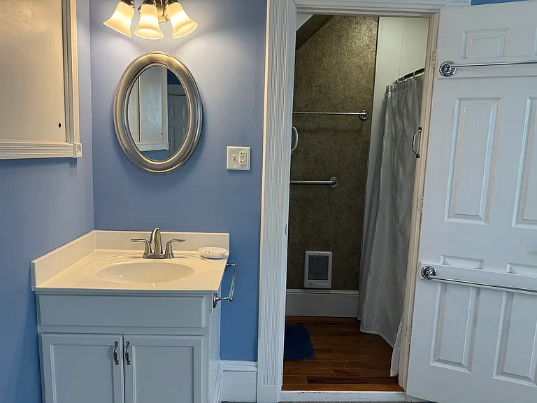325 S Main St — Photo 7