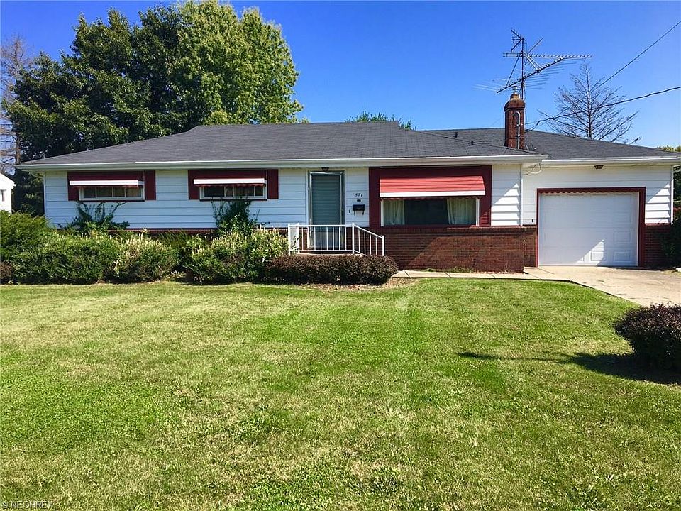 1st image of 571 Moore Dr