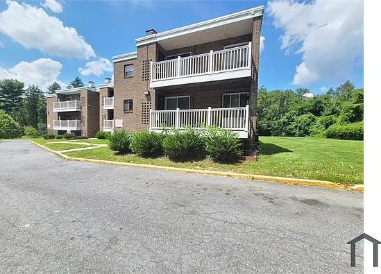 3810 Windsor Mill Rd #206 — Photo 26