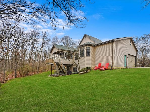 3551 S State St, Crete, IL 60417