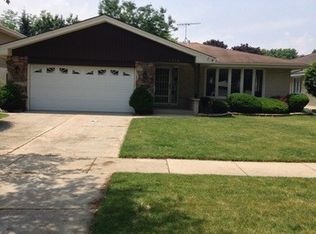 9204 S Komensky Ave, Oak Lawn, IL