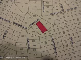 198 Fountain Dr, Gouldsboro, PA
