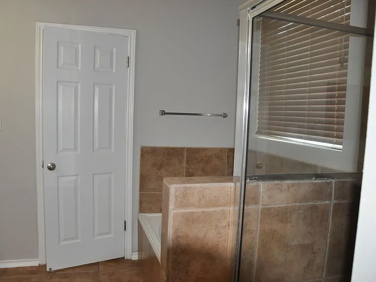 507 Las Colinas Dr — Photo 19