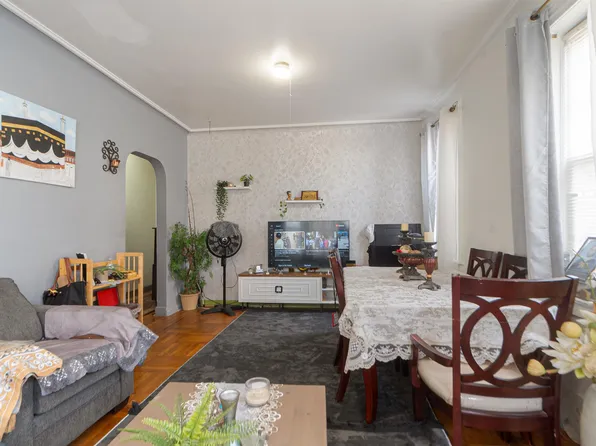 7073 Kennedy Boulevard image 7 of 49