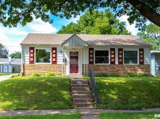 3721 15th Ave, Moline, IL 61265