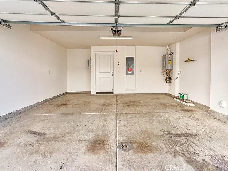 14022 Bay St — Photo 4