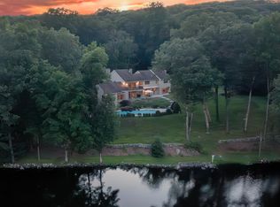 13 Cove Rd, Brookfield, CT 06804