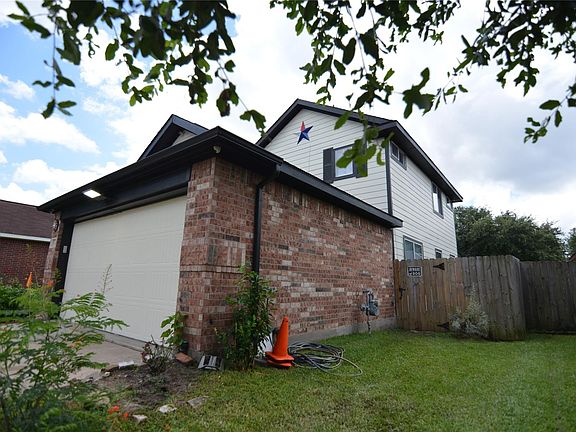 3rd image of 6039 Lark Haven Ln