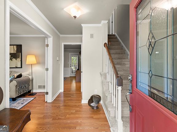 3rd image of 3666 Chestnut Ridge Ct