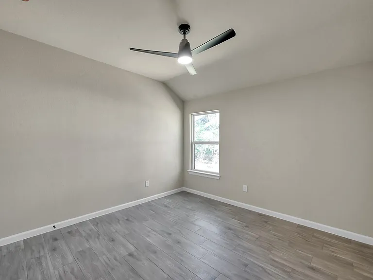 106 Harbor Court Dr — Photo 29