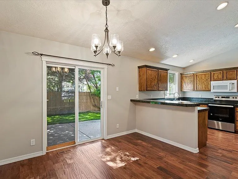 14180 W Chadford Dr — Photo 10
