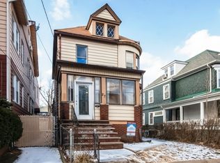 27 Richelieu Ter, Newark, NJ 07106