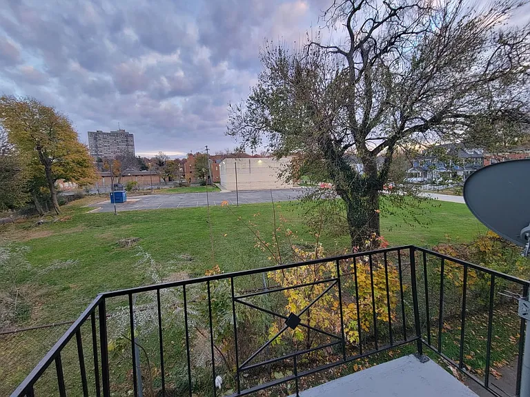 13420 Euclid Ave — Photo 1