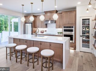 104 Camryn Ct, Downingtown, PA 19335