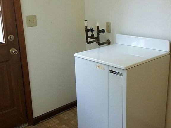 2nd image of 9077 W 1800 N