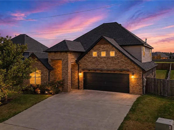 3703 SW Ryegrass Rd, Bentonville, AR 72713
