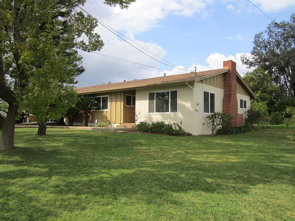 1st image of 1630 Oak Hill Dr