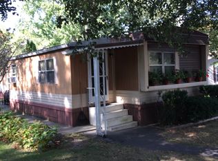 92 Lyndon Cir, Oakland, MI 48363