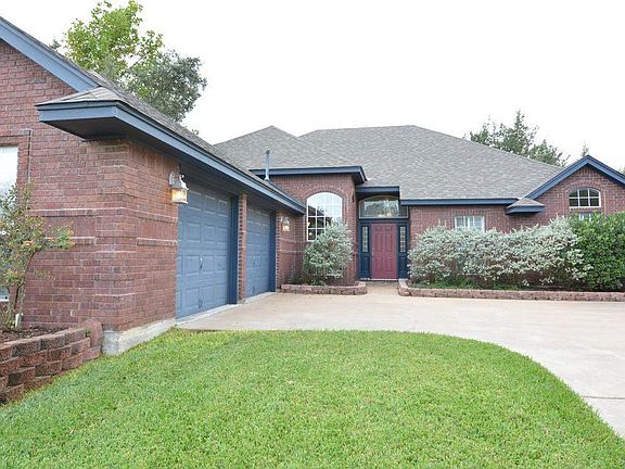 4th image of 707 Aimie Ave