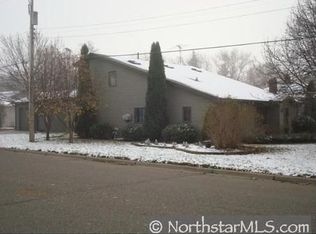 1202 9th Ave SE, Saint Cloud, MN 56304