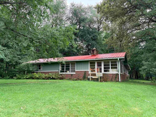 701 W Shore Dr, Culver, IN 46511