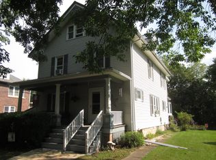 706 N Main St, Elkader, IA 52043