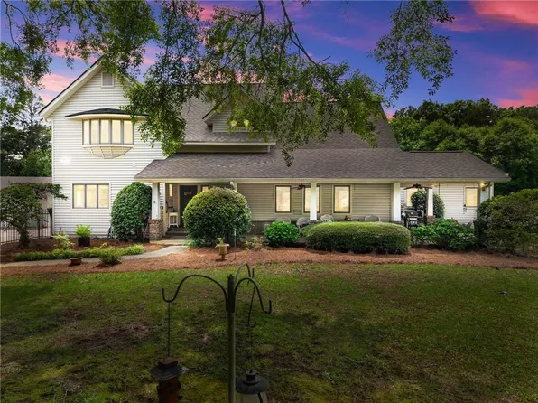 5415 Little Dr, Murrayville, GA 30564