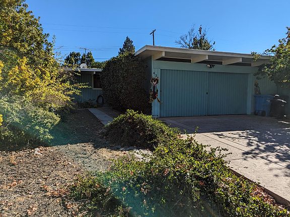 2nd image of 433 Northumberland Ave